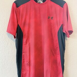 Under Armour Men's Dynamic Red and Black Tee Medium size
